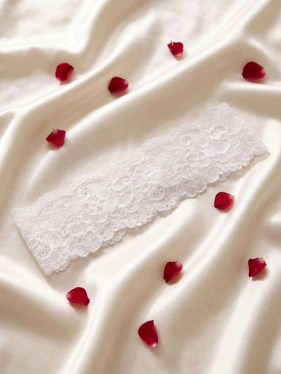 Lace Headband for Women – Twist Detail, Floral Texture – Perfect for Daily Wear, Summer & Beach Vacations – Polyester, One Size