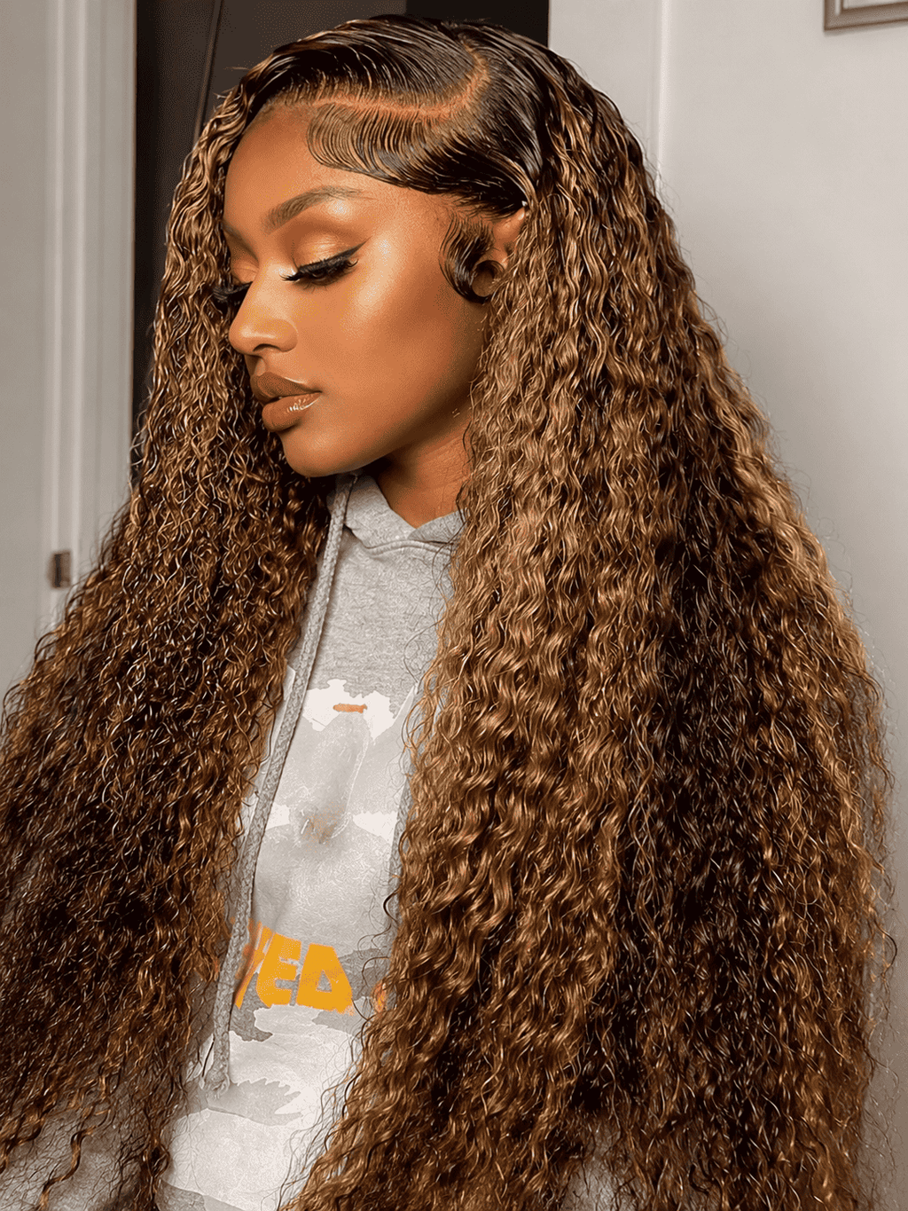 Glueless Curly Lace Front Human Hair Wig for Women – 13x4 HD Transparent Lace, Pre-Plucked with Baby Hair, 200% Density – Perfect for Everyday Wear & Special Occasions – Brazilian Human Hair Blend, 8–32 Inch, Ombre Brown