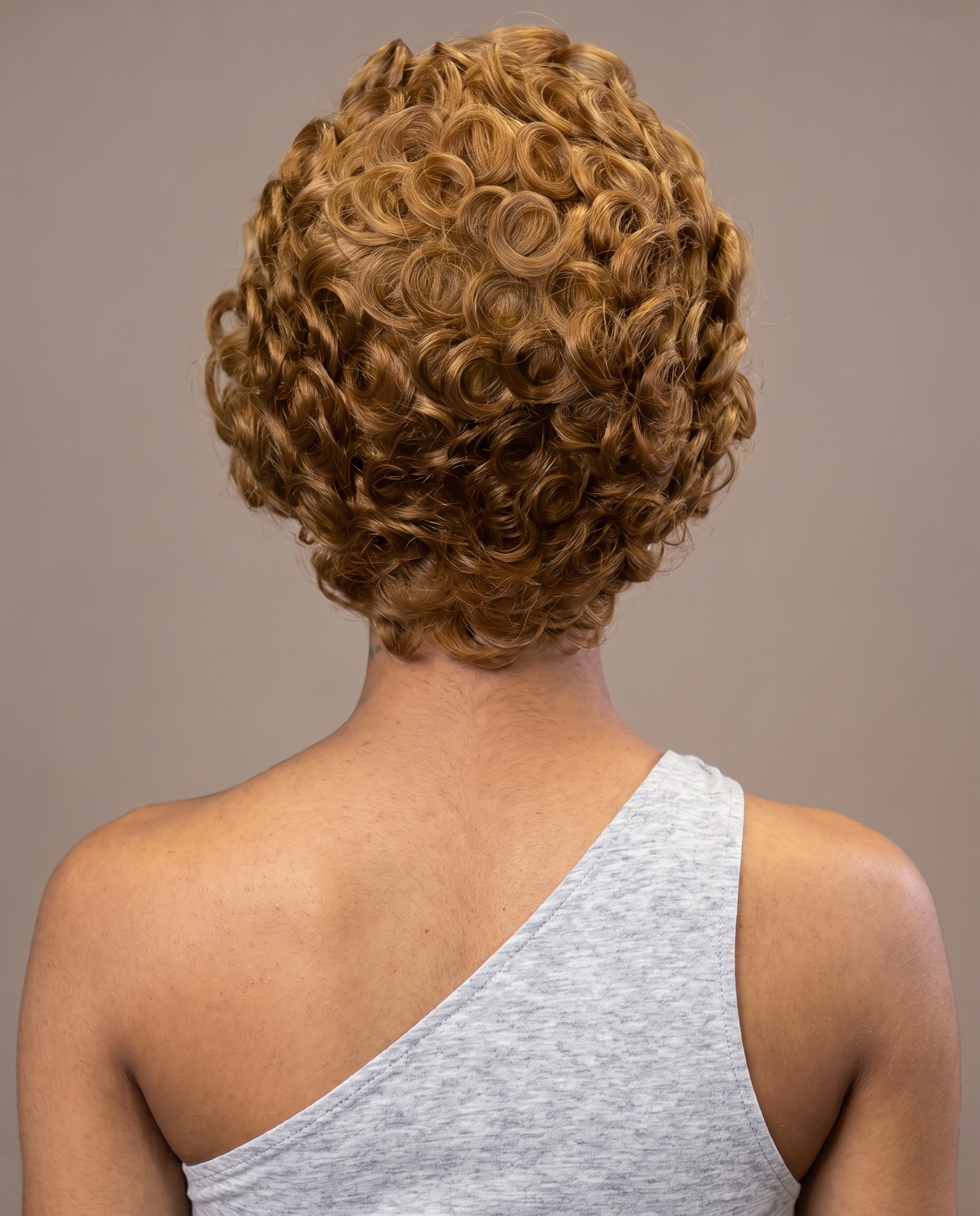 chioma-curly-pixie-cut-wig-13x4-hd-full-frontal-wig-short-bob-human-hair-wigs-for-women-glueless-lace-wig-preplucked-hairline-copy-copy-2_pixie_back_v1