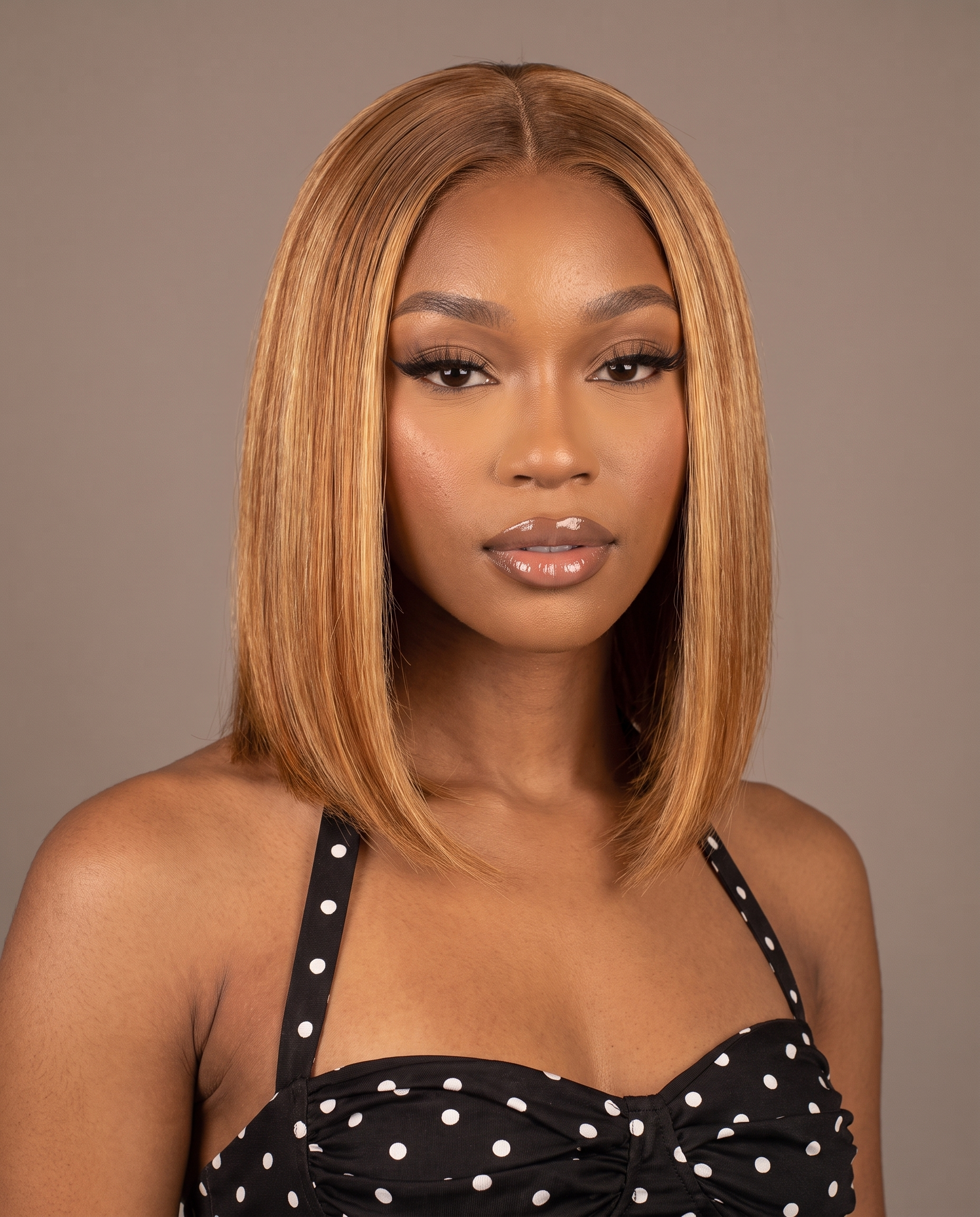 straight-bob-honey-blonde-ombre_front_v1