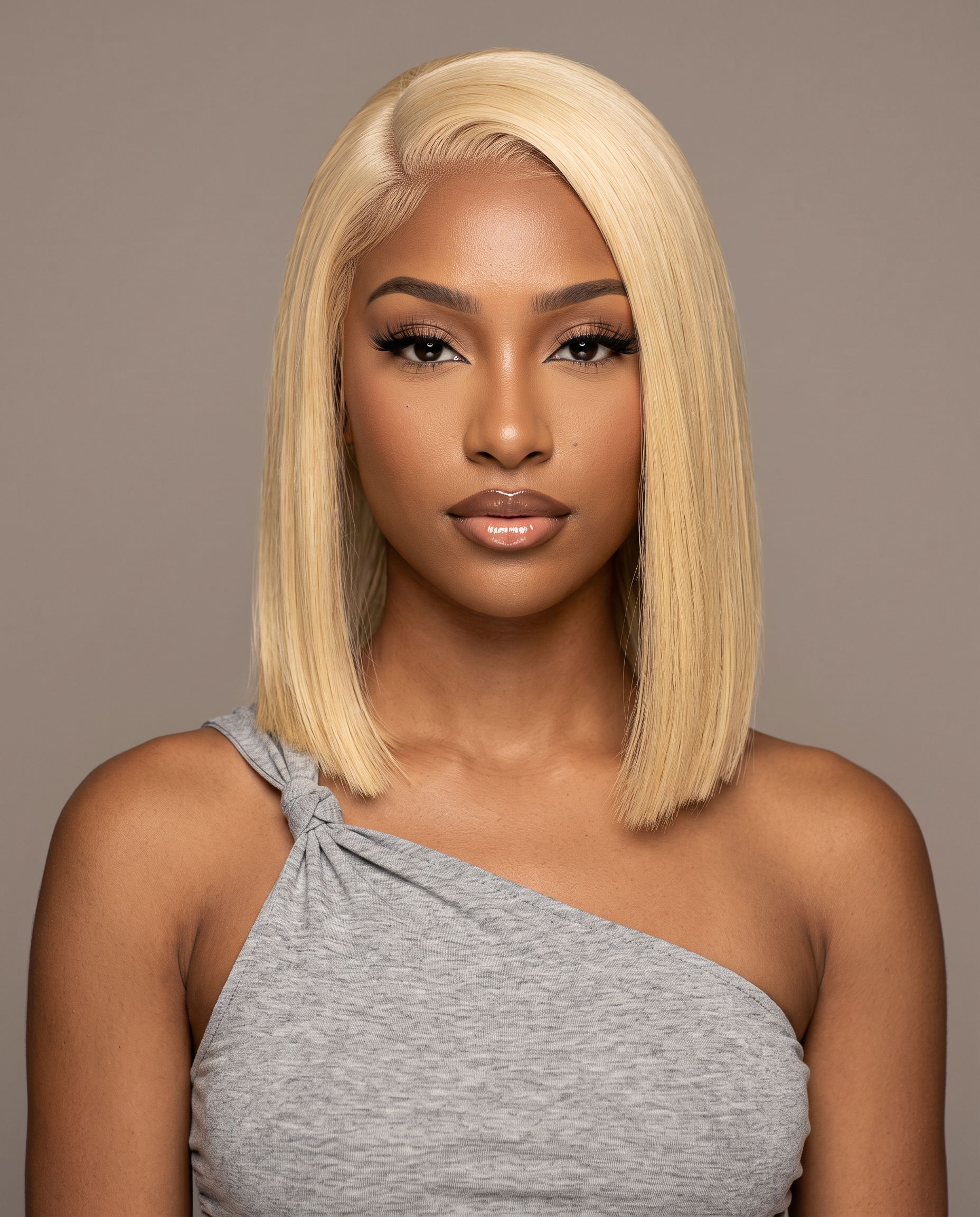 straight-bob-blonde-s613_front_v1