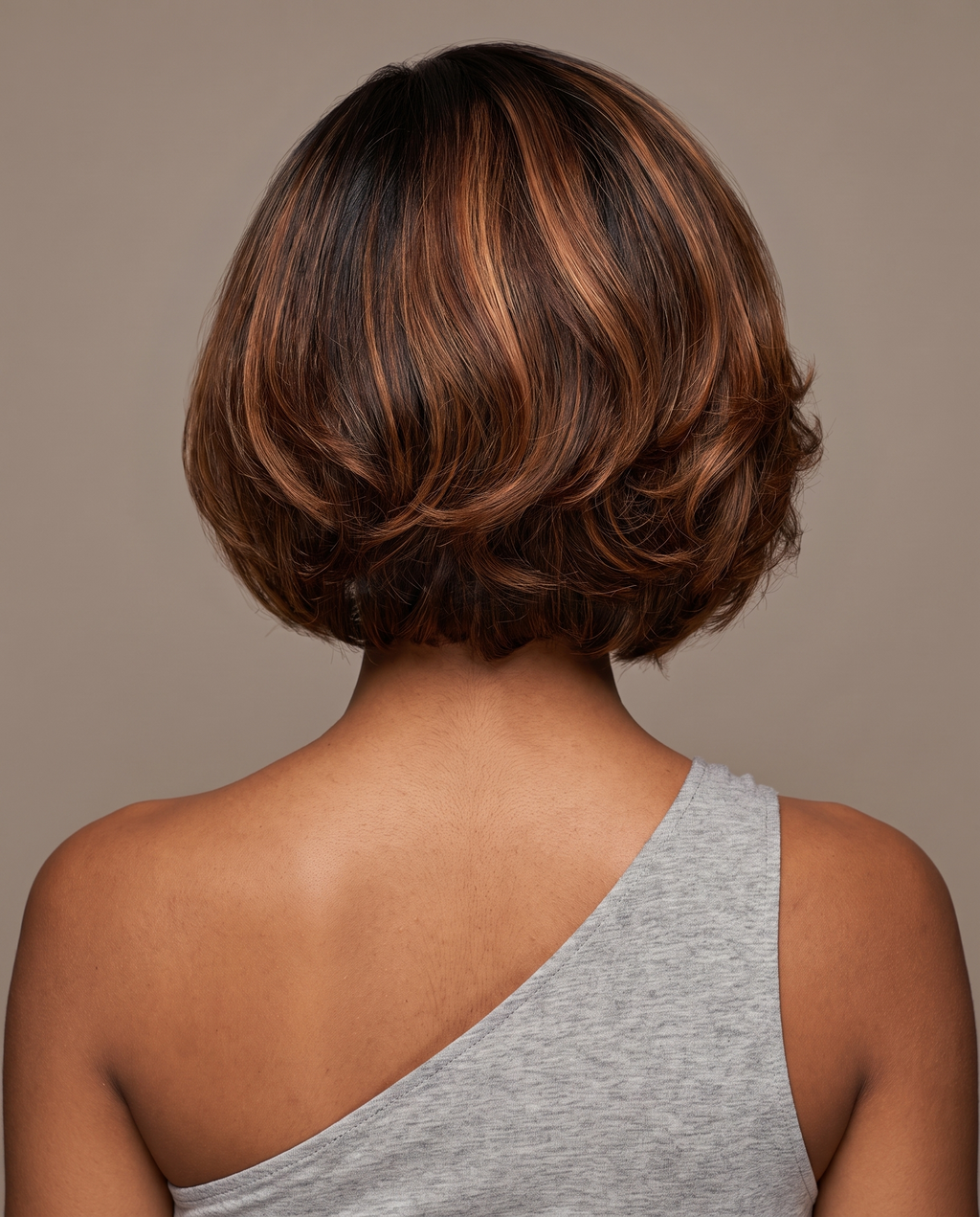 layered-bob-chocolate-brown-blonde-ombre_back_v1